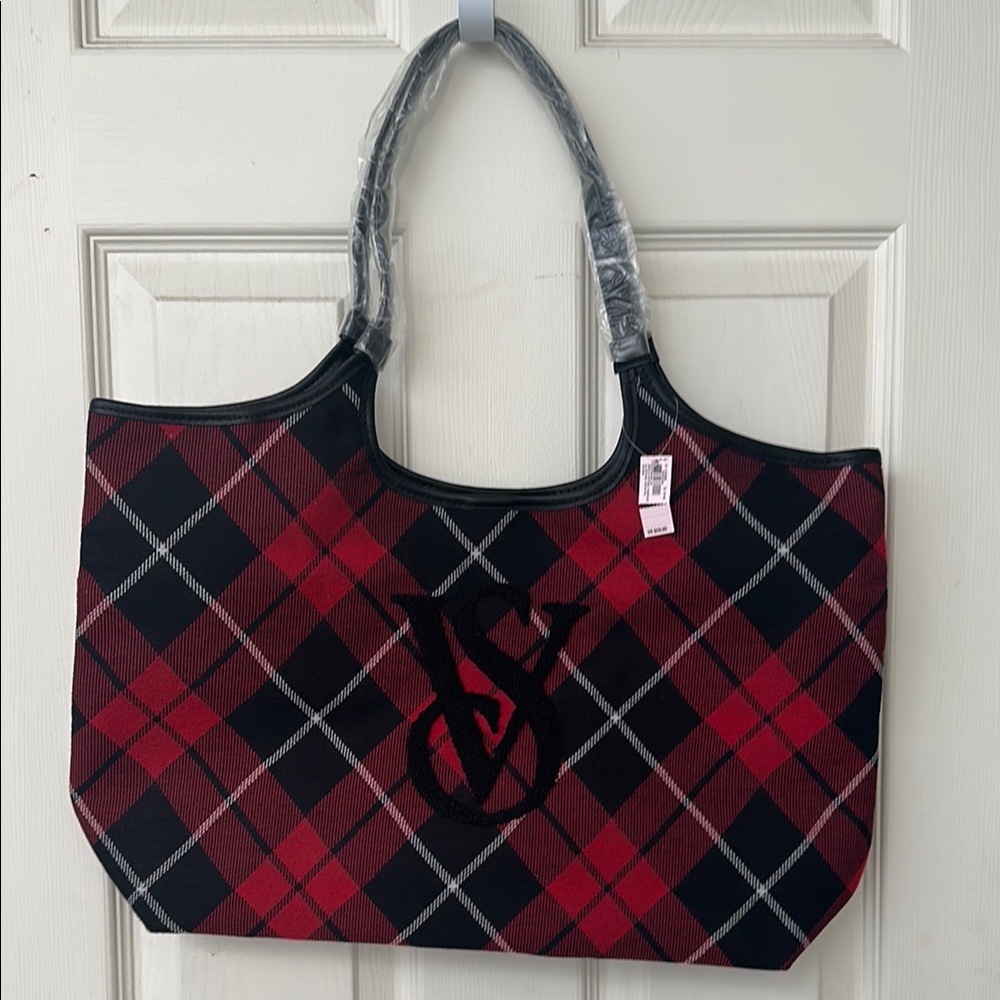 Stylish Red and Black Plaid Tote Bag